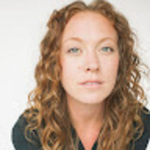 Meet your Posher, Caitlin